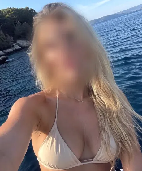 Franziska, 27