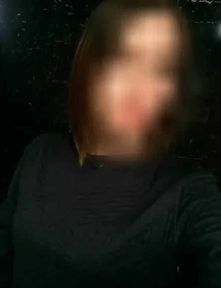 Pia, 24