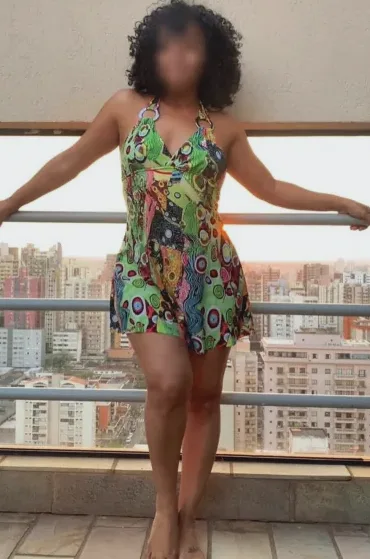 Vanessa, 40